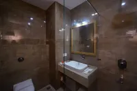 Wingston A TreeHouse Hotel Barsana