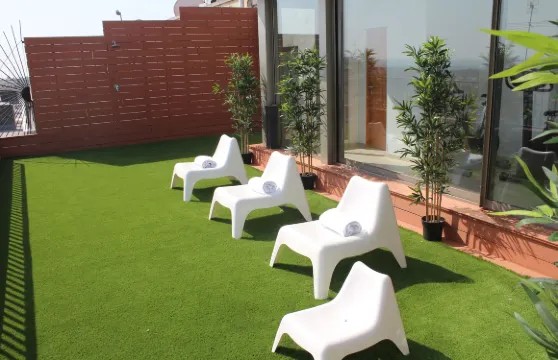 澤尼特唐育酒店