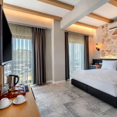 Isola 12 Hotel