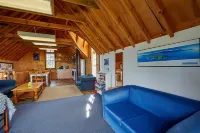 Cubby House Stay Kaikoura Hotels in Hapuku