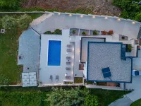 Villa Suton ZadarVillas Hotels in Razanac