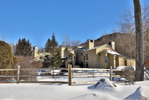 Skiers! Fox Hollow 2Br/2ba Condo. Across from Pico, Minutes to Killington 2 Bedroom Condo Hotels in Mendon