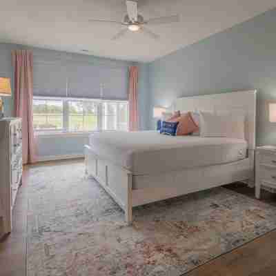 2728 Harbor Court Rooms
