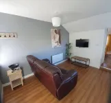 SeaView-Parking-Petsok-Patio-1Br Hotels in Gorran Haven