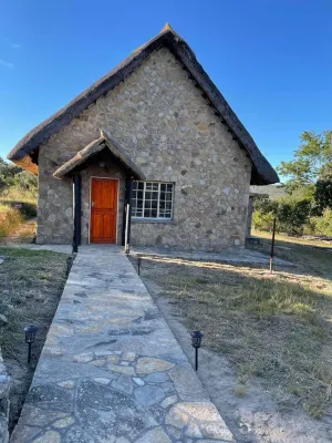 Lovely 4 Bed House in Juliasdale - 2273 Hotels in 