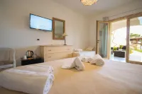 Hotel Essenza di Mirto Hotels in La Caletta
