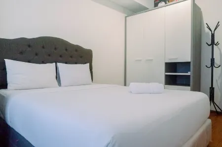 Lavish 2Br Apartment at Grand Sungkono Lagoon