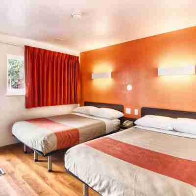 Motel 6 Mammoth Lakes, CA Rooms