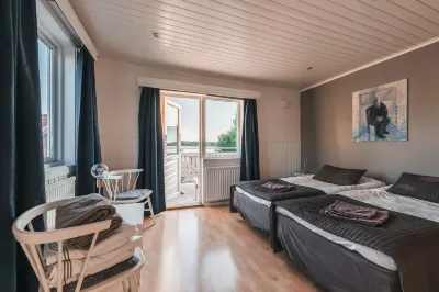 Nösund Havshotell Hotels near Svanesunds badplats