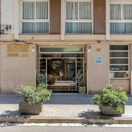 Aparthotel Bertrán