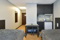 City Yard Inn Hotel - Parking