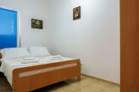 Sea View Apartment for 2-3 People - Family