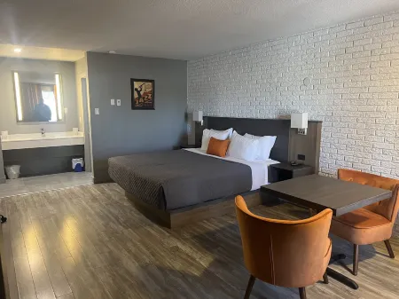 Complexe DIX80 Отели в г. Антуан-Лабель