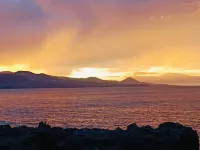 Double room in La Isleta, 100 meters from Las Canteras beach Hotels in 