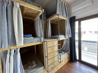 Bee Hostel Paphos Các khách sạn ở 