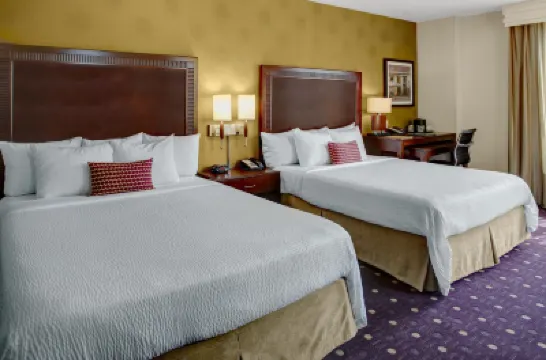 Courtyard Kansas City Country Club Plaza Hotels in Kansas City