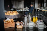 Silken Saaj Las Palmas - breakfast
