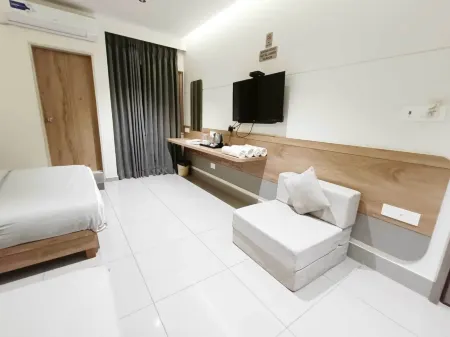 Hotel Kant by GoHotels - Near Shree Dwarkadhish Temple