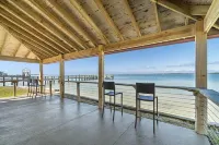 Sunset Harbor Palms 2-301
