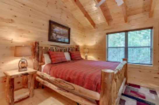 Lover's Hideaway by Jackson Mountain Rentals