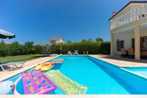 Villa Tsikkos Tessera
