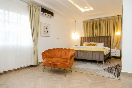 Sunrise Cave Guest House Hotels in Larteh