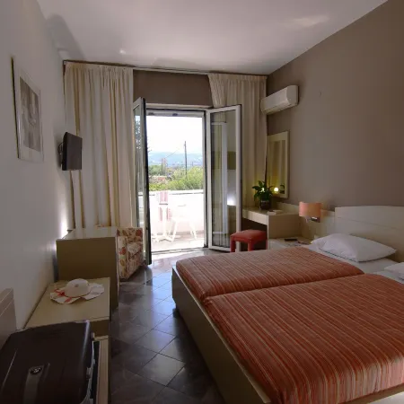 Mantenia Hotel