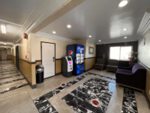 พาทิโอ โมเต็ล โรงแรมในกาดินา