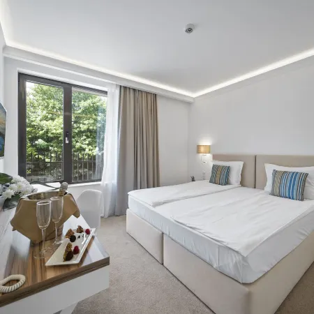 HVD Nympha Hotel - All Inclusive, Private Beach & Free Parking - Adults Only