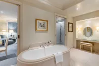 Four Seasons Hotel des Bergues Geneva - Romantic