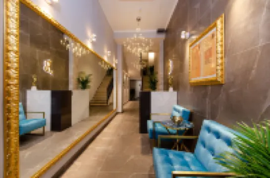 布朗迪斯提尼別墅飯店