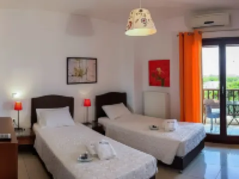 Maestralia Hotels in Skiros