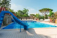 Bleu Village - Pools
