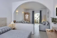 Aegean Plaza Hotel Отели в г. Санторини