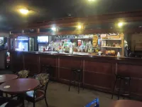 Battlefords Inn - Bars