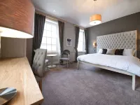 The County Hotel
