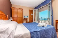Hotel Al-Andalus