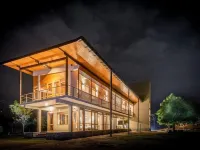 Tree Tops Yala Hotels in Hambantota