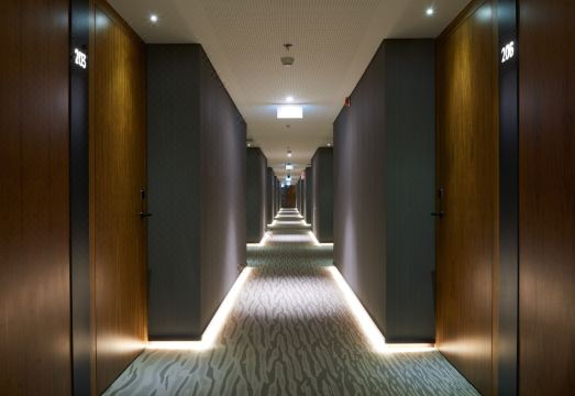 유로스타 에로이즈무 테라스 정원 뷰