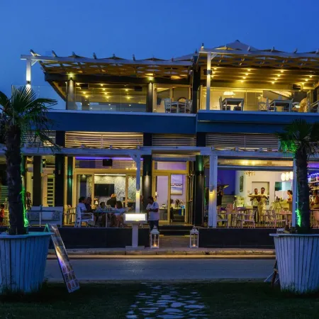 Must Boutique Hotel & Restaurant