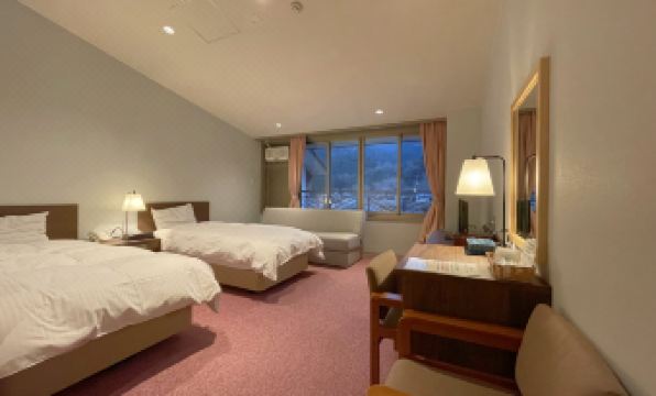 Hotel Shikinosato and Iyasinoyu