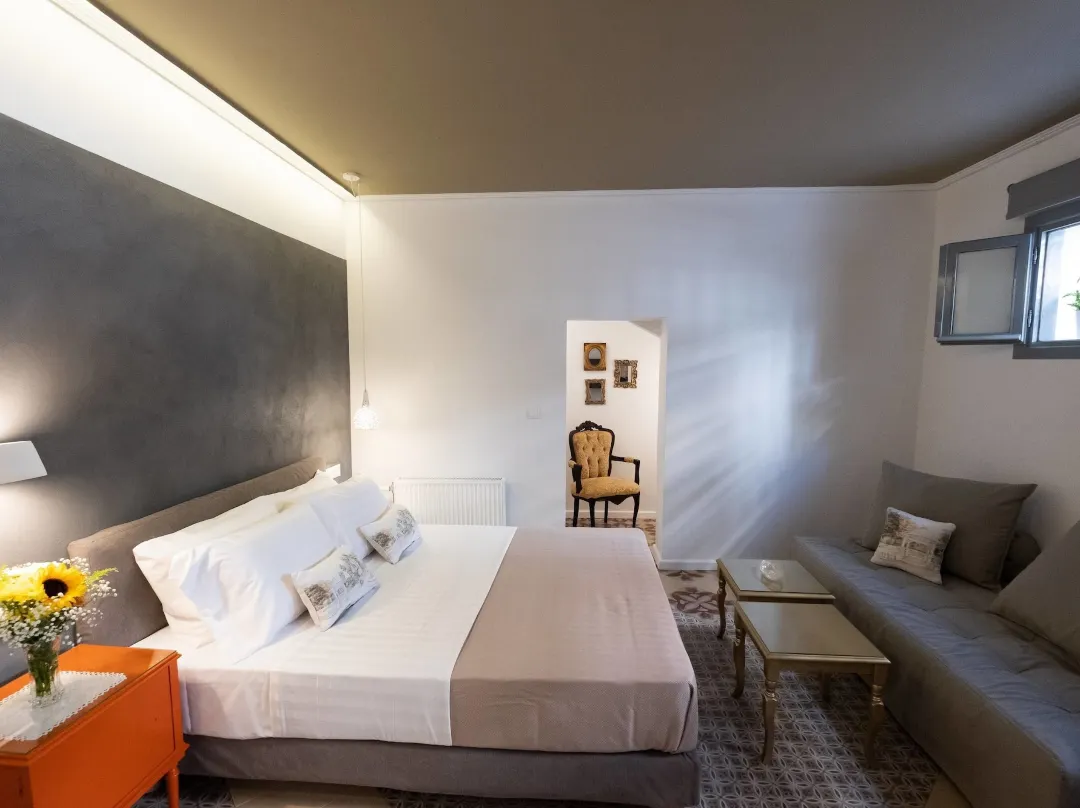 Athenian Yard Suites - Athens