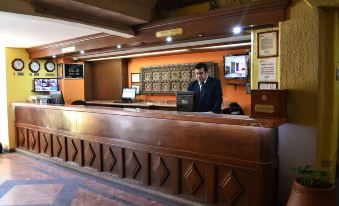 Hotel Santiago de Compostela - Guadalajara Centro Historico