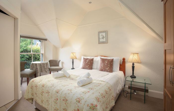 Rosemount Hotel