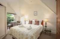 Rosemount Hotel