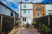 No8 Chepstow Hotels in Woolaston