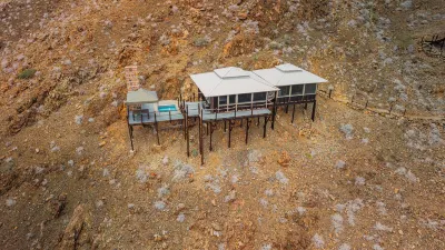 Moon Mountain Lodge Hotels in 