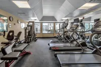 Buffalo Airport Hotel - gimnasio