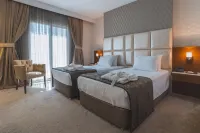 Riva Reşatbey Luxury Hotel - balcony