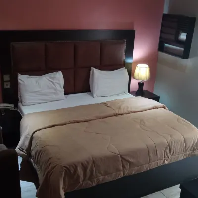 Hard Break Hotel and Suite Hotels near St Peter's Anglican Church Emene, Enugu